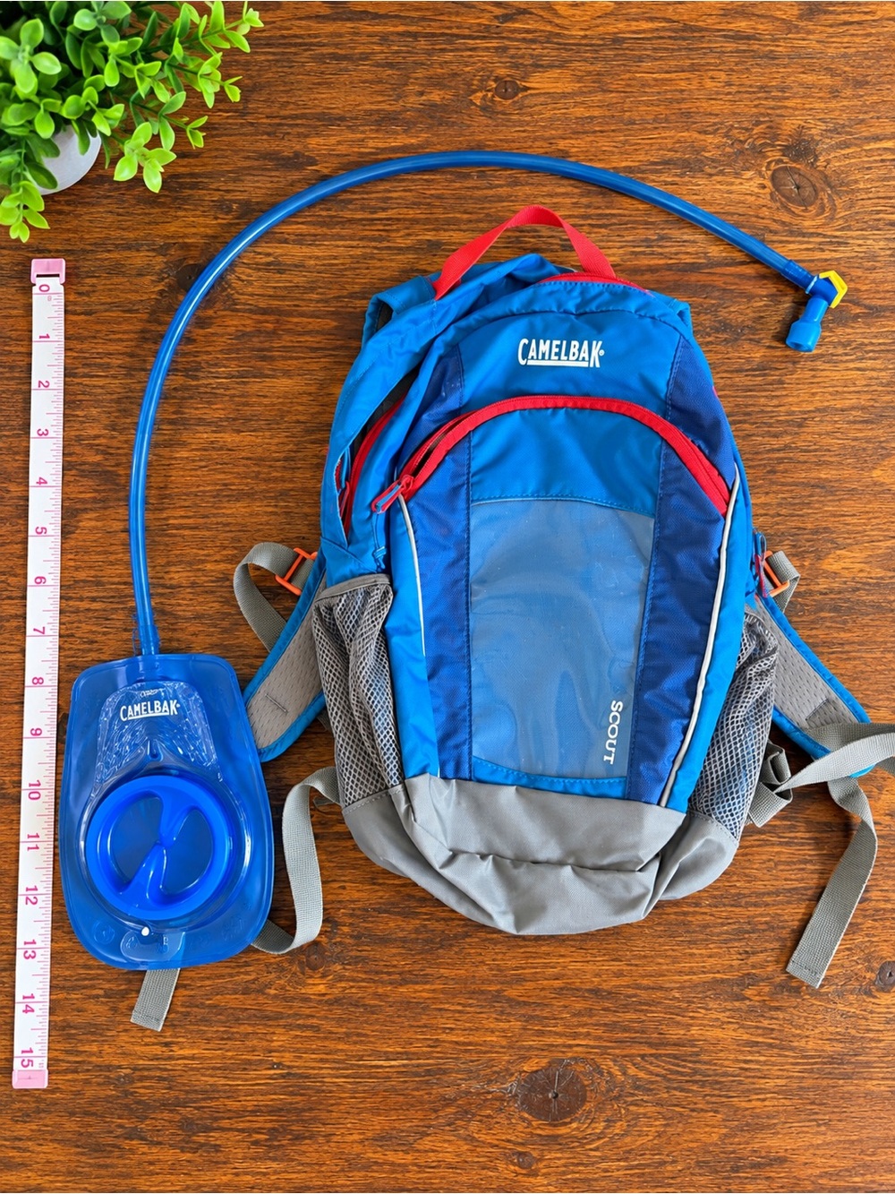 CamelBak Scout Hydration Backpack  Hiking Pack + Reservoir Scout